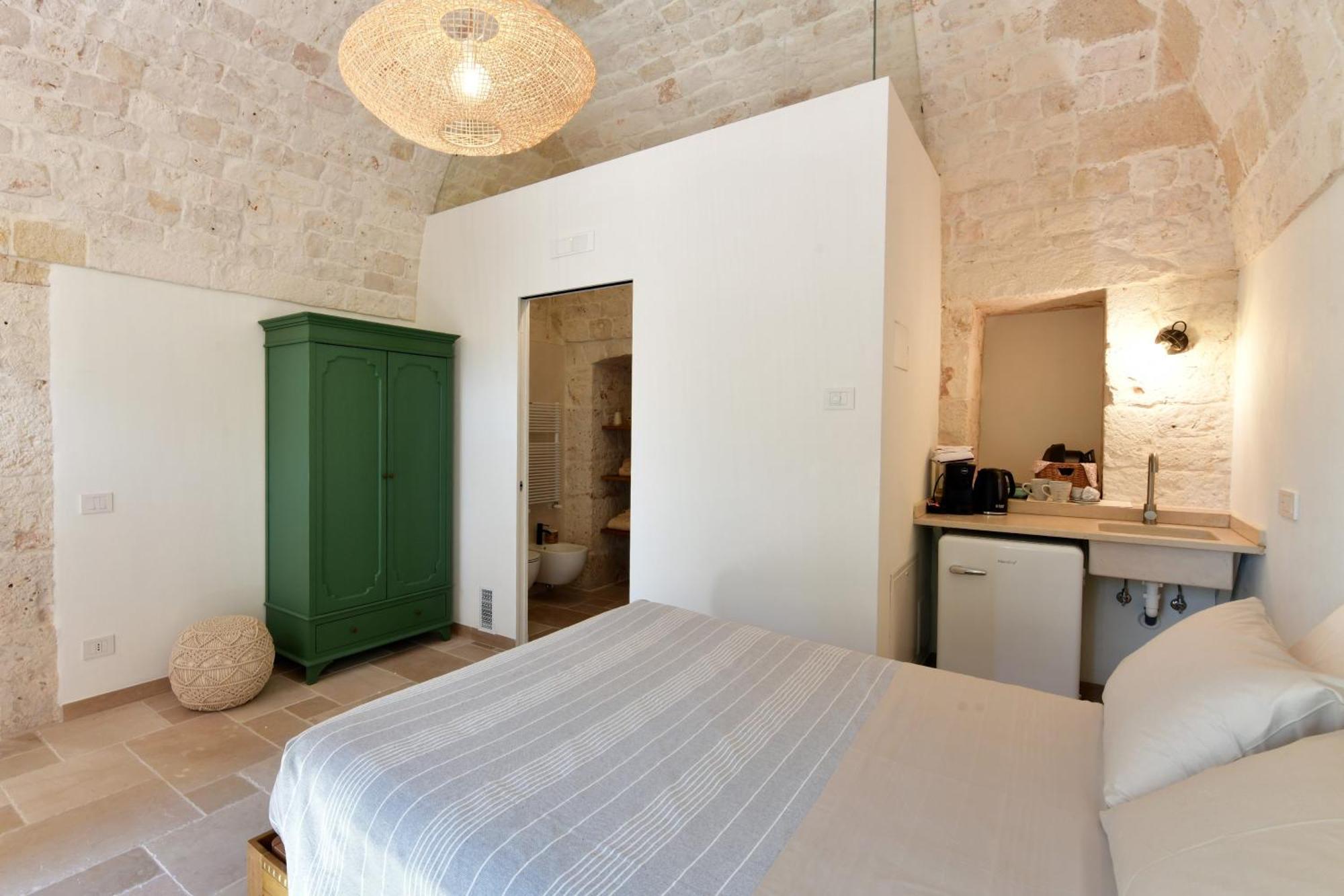Lamarossa Trulli & Suites Antonelli Extérieur photo