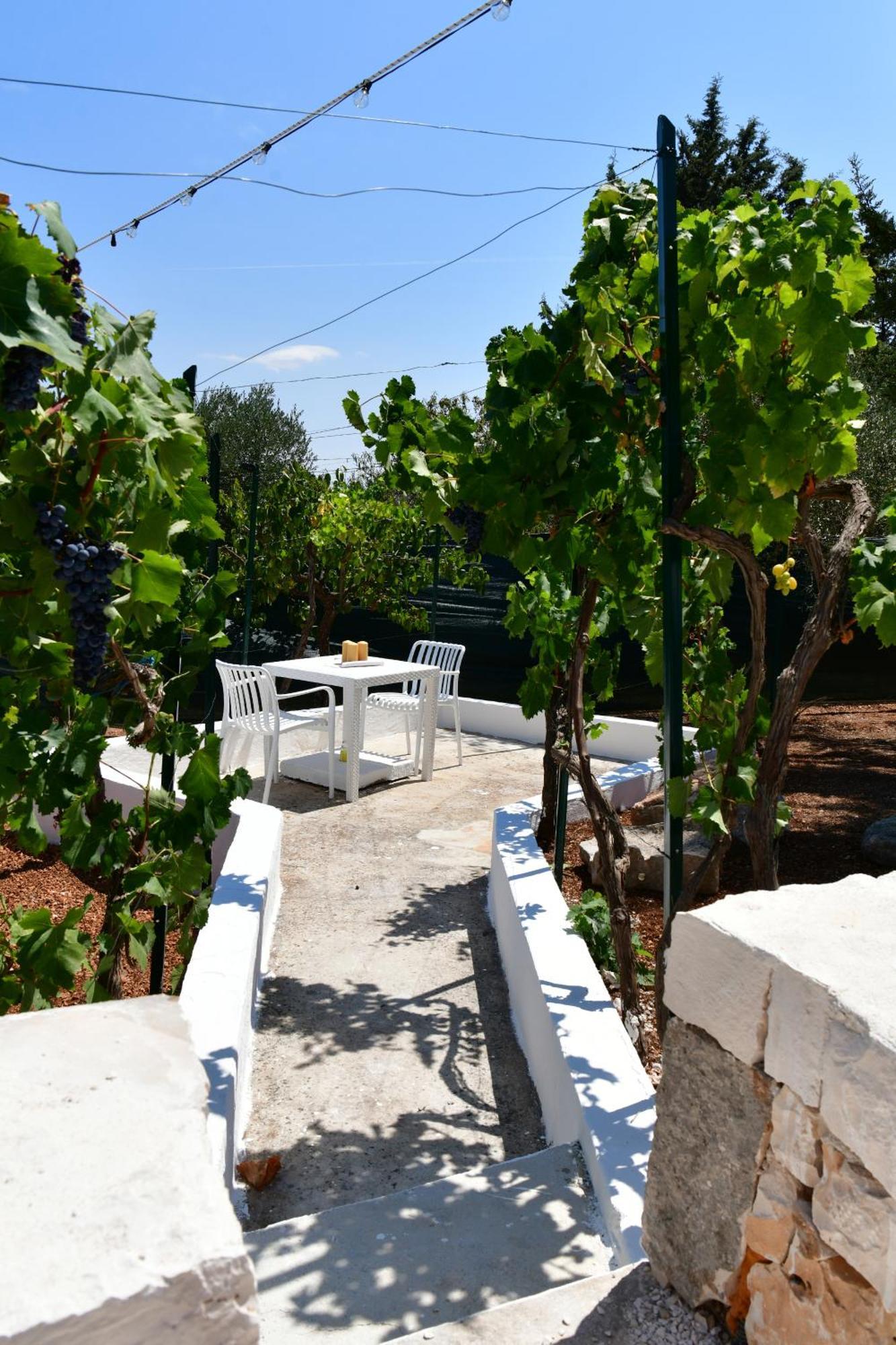 Lamarossa Trulli & Suites Antonelli Extérieur photo
