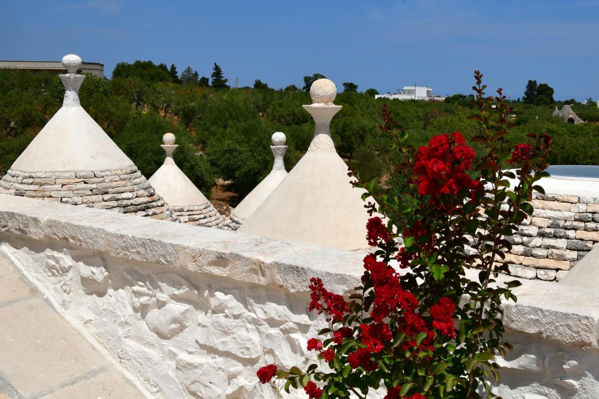 Lamarossa Trulli & Suites Antonelli Extérieur photo