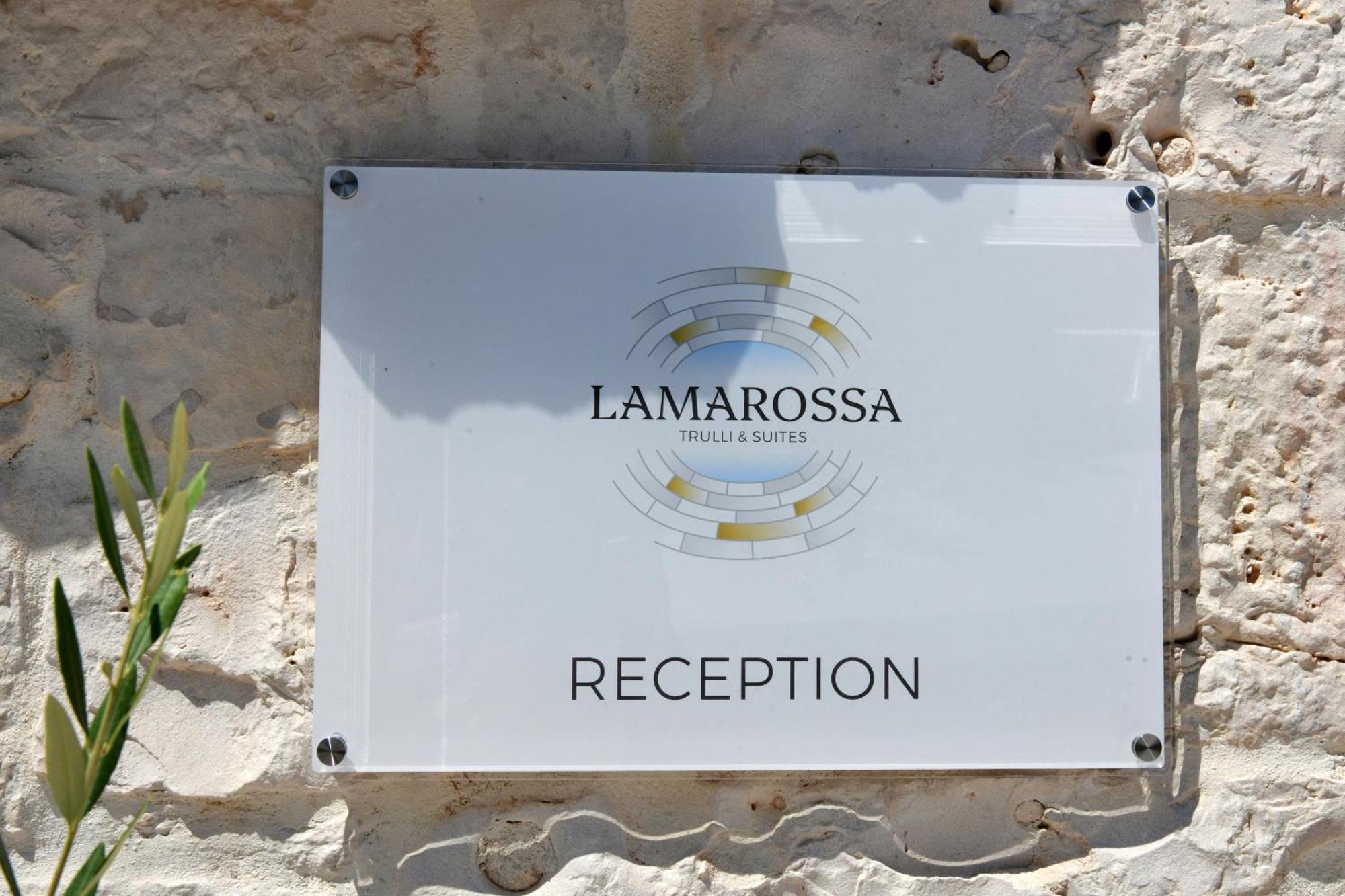 Lamarossa Trulli & Suites Antonelli Extérieur photo