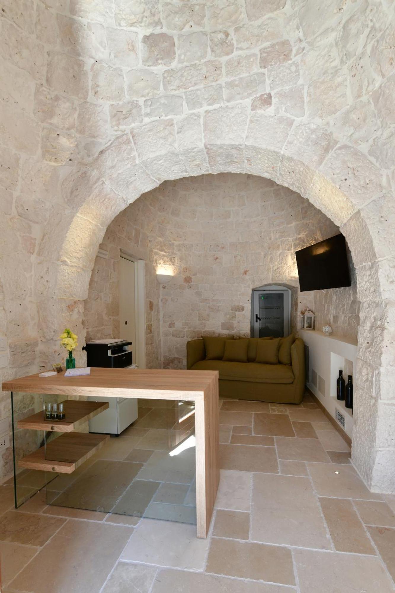Lamarossa Trulli & Suites Antonelli Extérieur photo