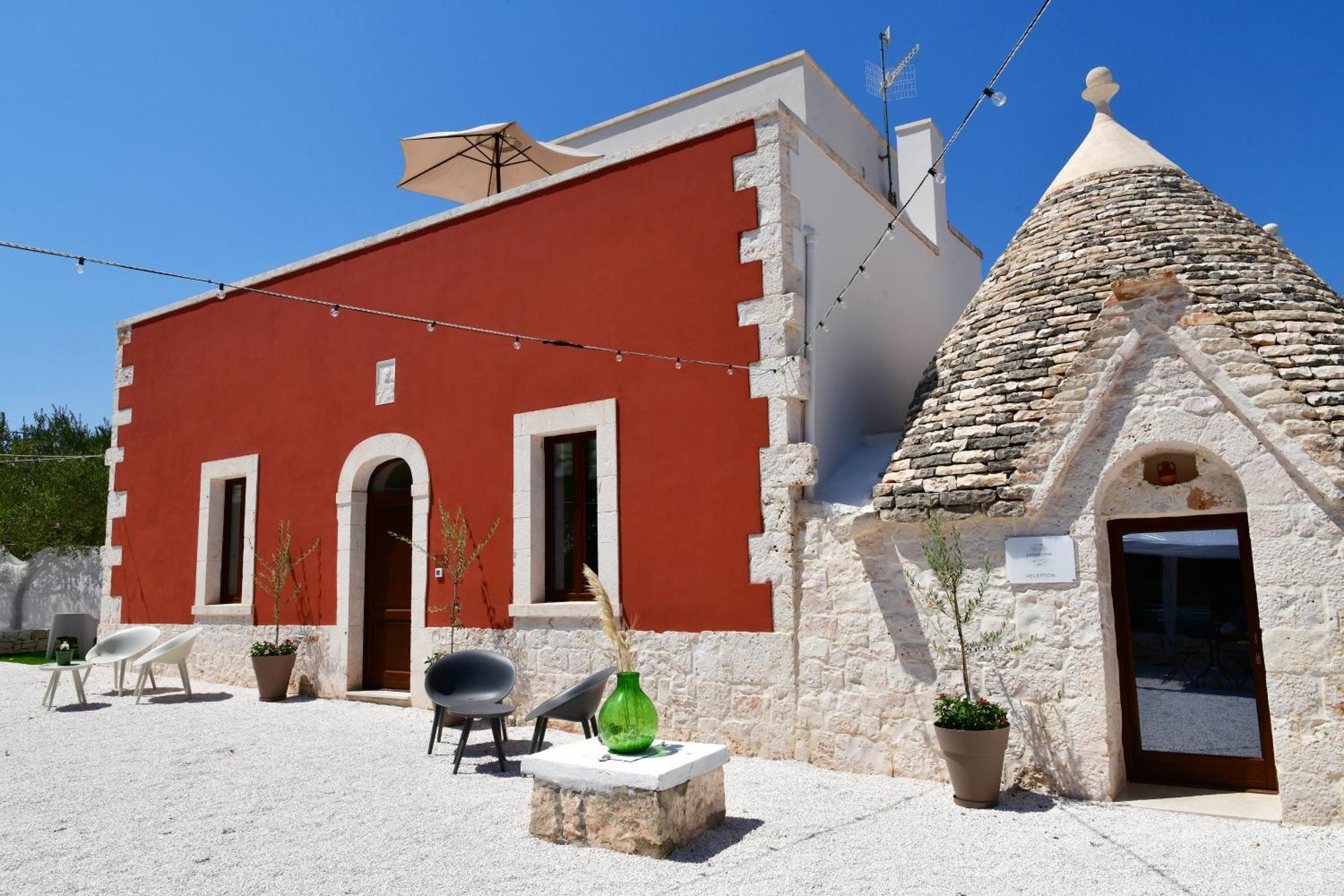 Lamarossa Trulli & Suites Antonelli Extérieur photo